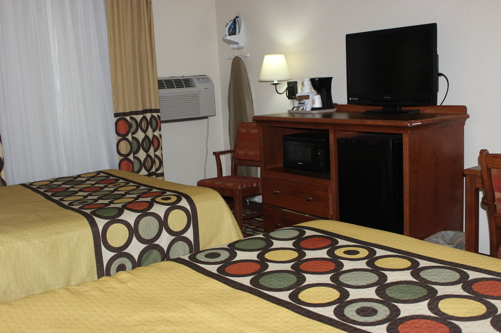 Super 8 By Wyndham Grand Forks Hotel Kültér fotó